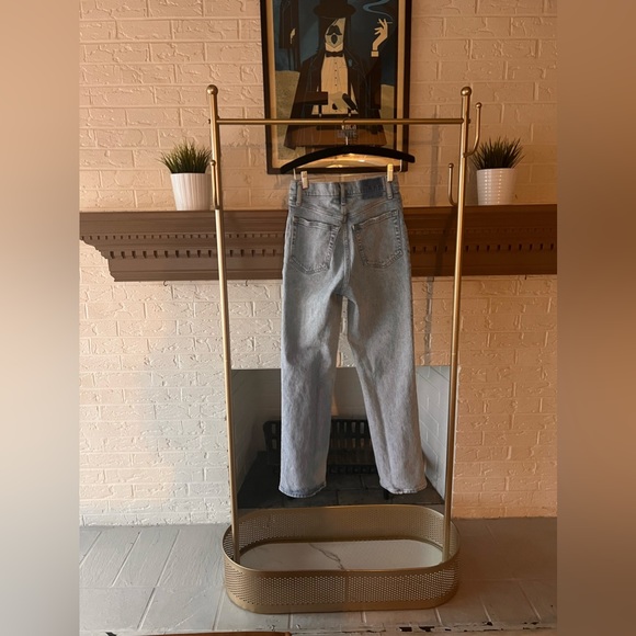 Abercrombie & Fitch 90’s Straight Asymmetrical Jeans - Picture 9 of 10